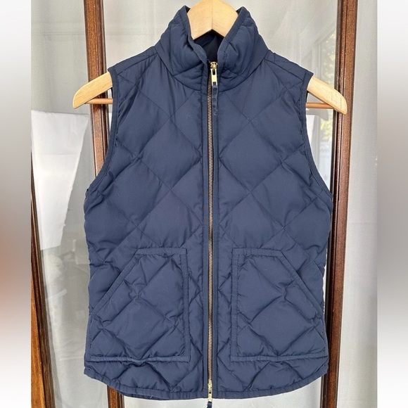 J. Crew Navy Blue Quilted Down Puffer Vest Women’s Sz XXS Full Zip EUC Excursion - Picture 1 of 8